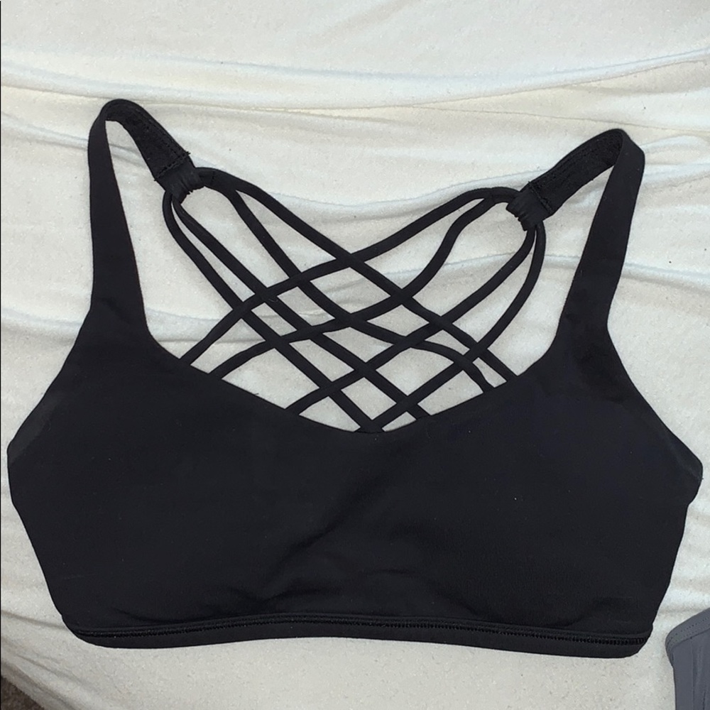 Lululemon Free to be Wild Sports Bra
